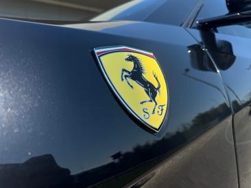 Ferrari GTC4Lusso T — photo 23