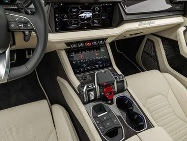 Lamborghini Urus SE — photo 7