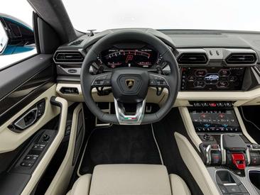 Lamborghini Urus SE — photo 9