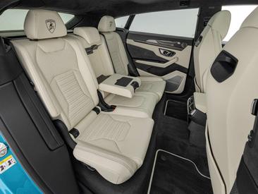 Lamborghini Urus SE — photo 15