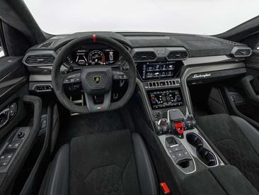 Lamborghini Urus Performante — photo 7