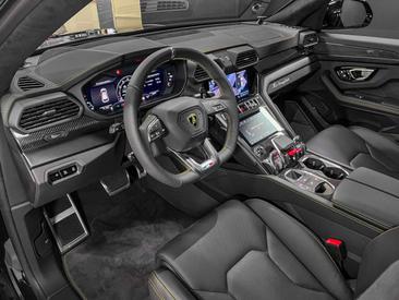 Lamborghini Urus S — photo 13