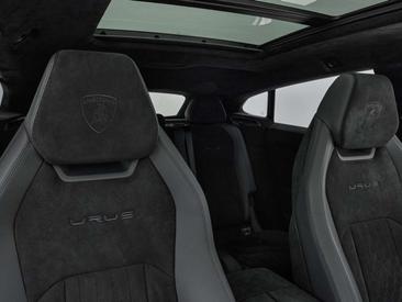 Lamborghini Urus Performante — photo 15