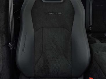 Lamborghini Urus Performante — photo 16