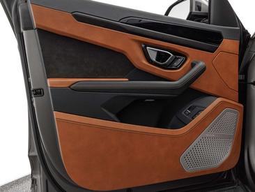 Lamborghini Urus S — photo 18