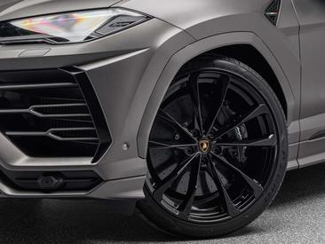 Lamborghini Urus S — photo 21