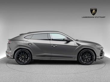 Lamborghini Urus S — photo 24