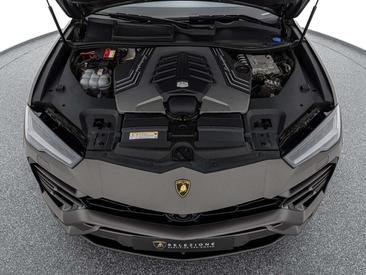 Lamborghini Urus S — photo 30