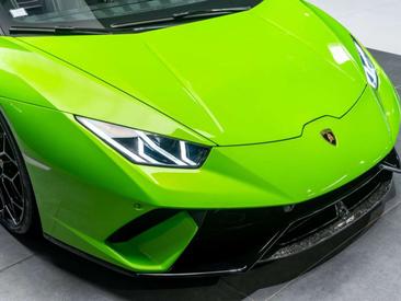 Lamborghini Huracán Performante — photo 32