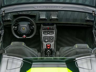 Lamborghini Huracán Performante — photo 37