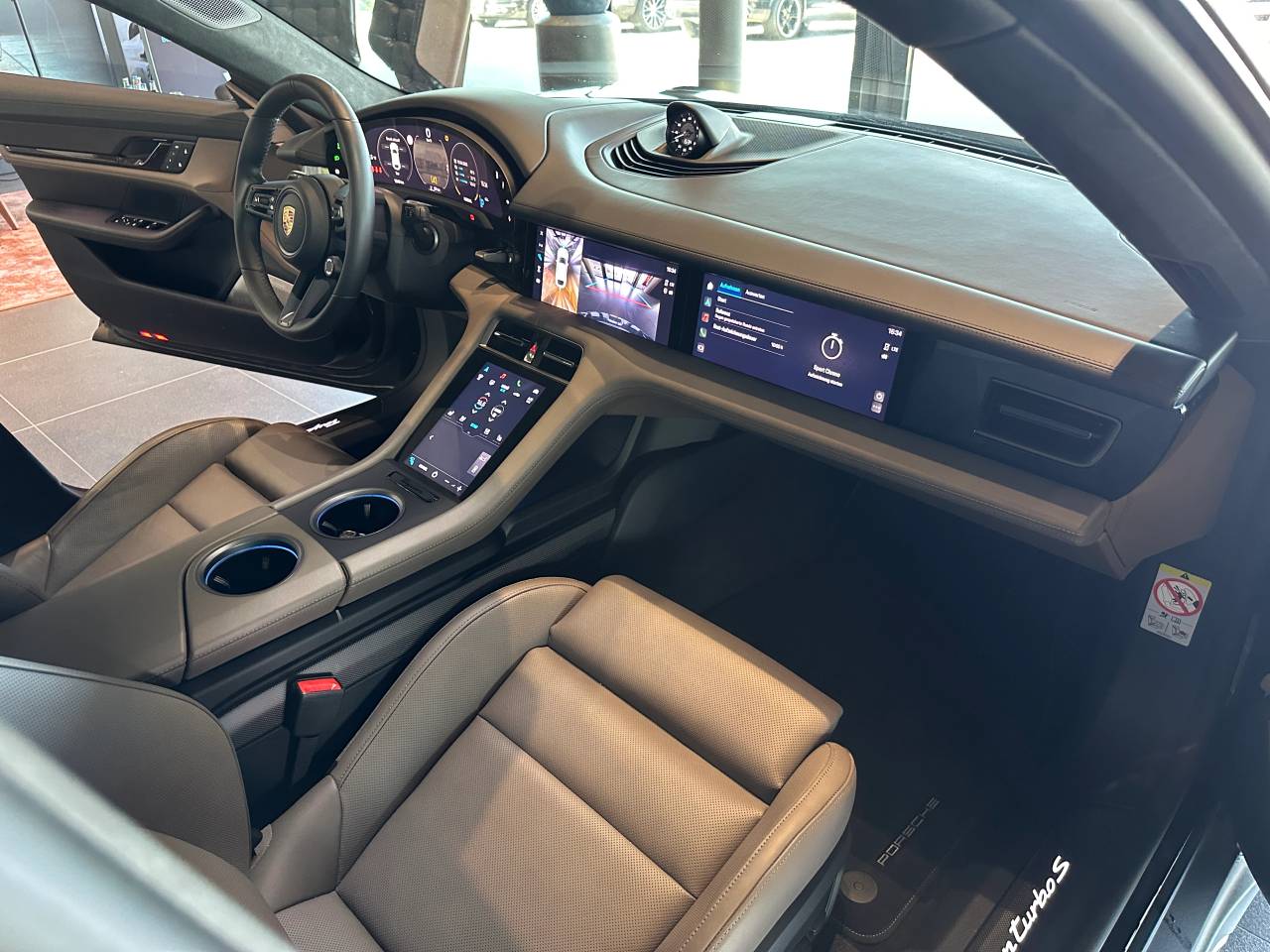 Porsche Taycan Turbo S Cross Turismo - 2023 - Joinsteer - #31