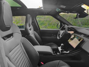 Land Rover Range Rover Sport SV Edition One — photo 10