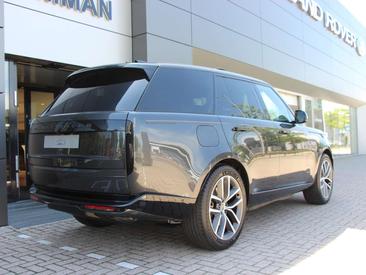 Land Rover Range Rover P550e — photo 3