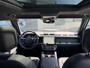 Land Rover Defender 130 D300 MHEV — photo 14