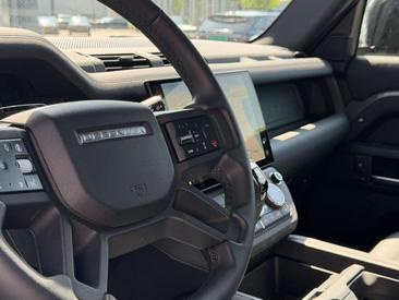 Land Rover Defender 130 D300 MHEV — photo 16