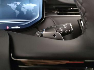 Land Rover Range Rover Sport D250 — photo 16