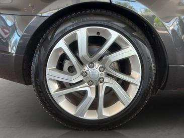 Land Rover Range Rover Sport D250 — photo 26