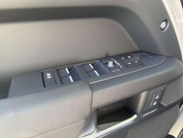 Land Rover Defender 110 Hard Top D250 — photo 13