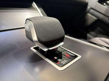 Land Rover Range Rover Evoque D200 — photo 16