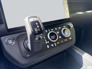 Land Rover Defender 110 Hard Top D250 — photo 15
