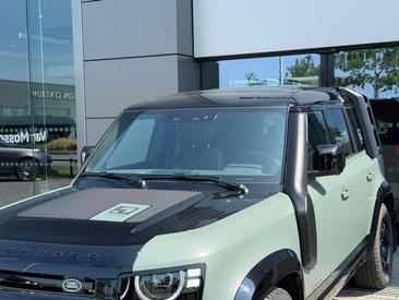 Land Rover Defender 130 D300 MHEV — photo 29