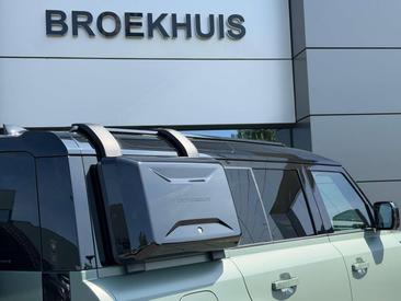 Land Rover Defender 130 D300 MHEV — photo 30