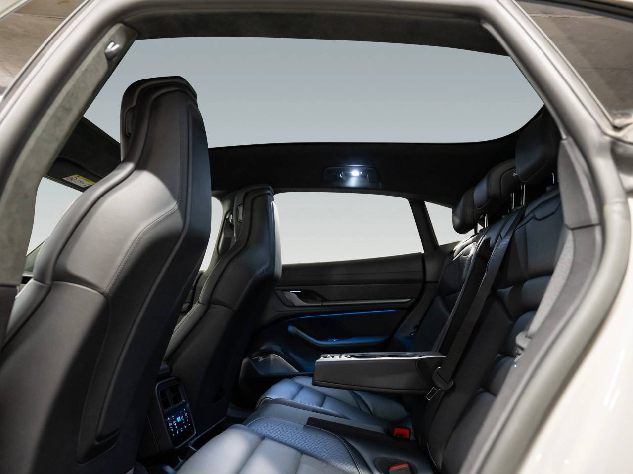 Porsche Taycan Turbo S Cross Turismo - 2023 - Joinsteer - #17