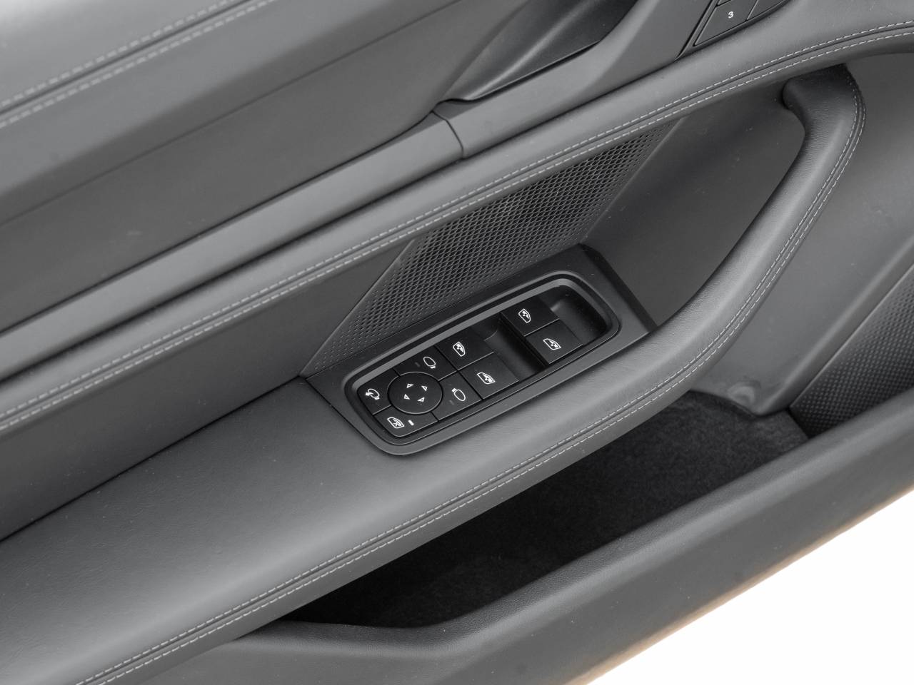 Porsche Taycan 4S Sport Turismo - 2023 - Joinsteer - #15