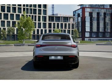 Mercedes EQE Berline 300 — photo 11