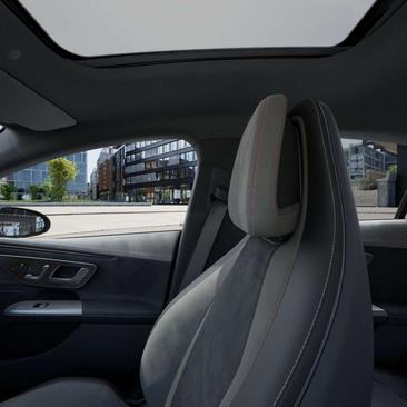 Mercedes EQE Berline 300 — photo 17