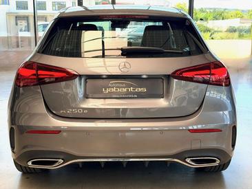 Mercedes Classe A Berline 250 E — photo 5