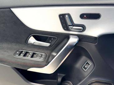Mercedes Classe A Berline 250 E — photo 8