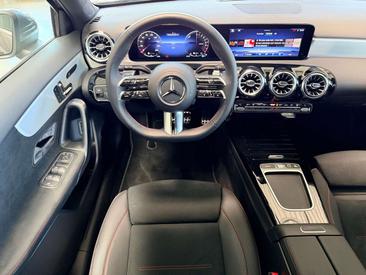 Mercedes Classe A Berline 250 E — photo 12