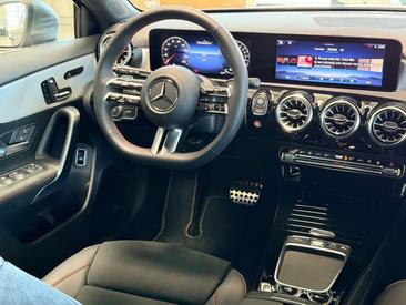 Mercedes Classe A Berline 250 E — photo 13