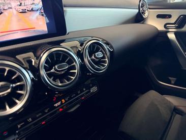 Mercedes Classe A Berline 250 E — photo 15