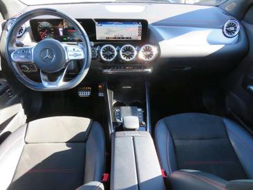 Mercedes EQA 250 — photo 18