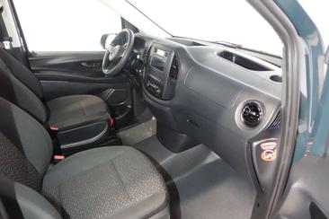 Mercedes Vito Van 114 D — photo 16