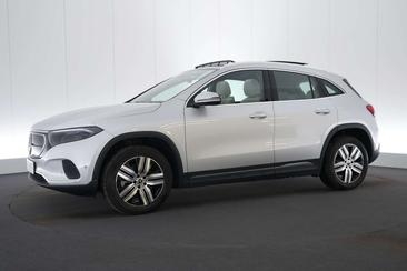 Mercedes EQA 250 — photo 12
