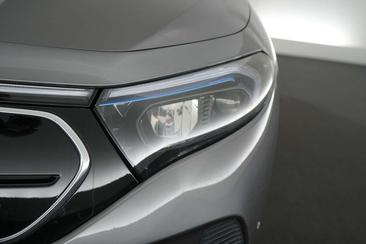 Mercedes EQA 350 — photo 18