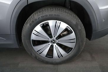 Mercedes EQA 350 — photo 19