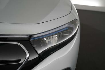 Mercedes EQA 250 — photo 18