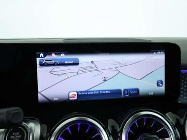 Mercedes GLB 200d — photo 13