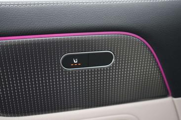Mercedes EQA 350 — photo 30