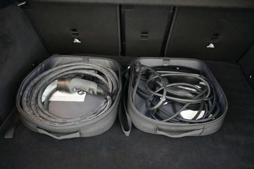 Mercedes EQA 250 — photo 23