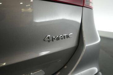 Mercedes EQA 350 — photo 36