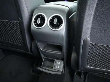 Mercedes GLB 200d — photo 24