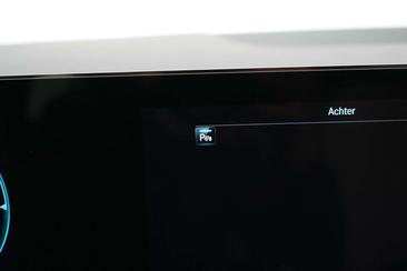 Mercedes EQA 250 — photo 31