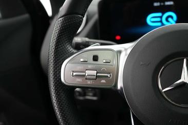 Mercedes EQA 250 — photo 26