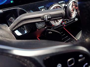 Mercedes EQA 250 — photo 17