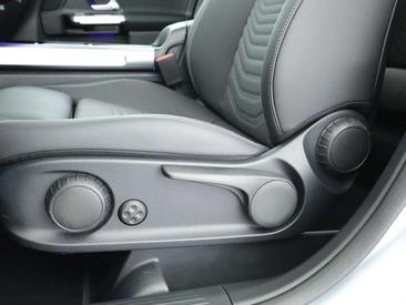 Mercedes GLB 200d — photo 29
